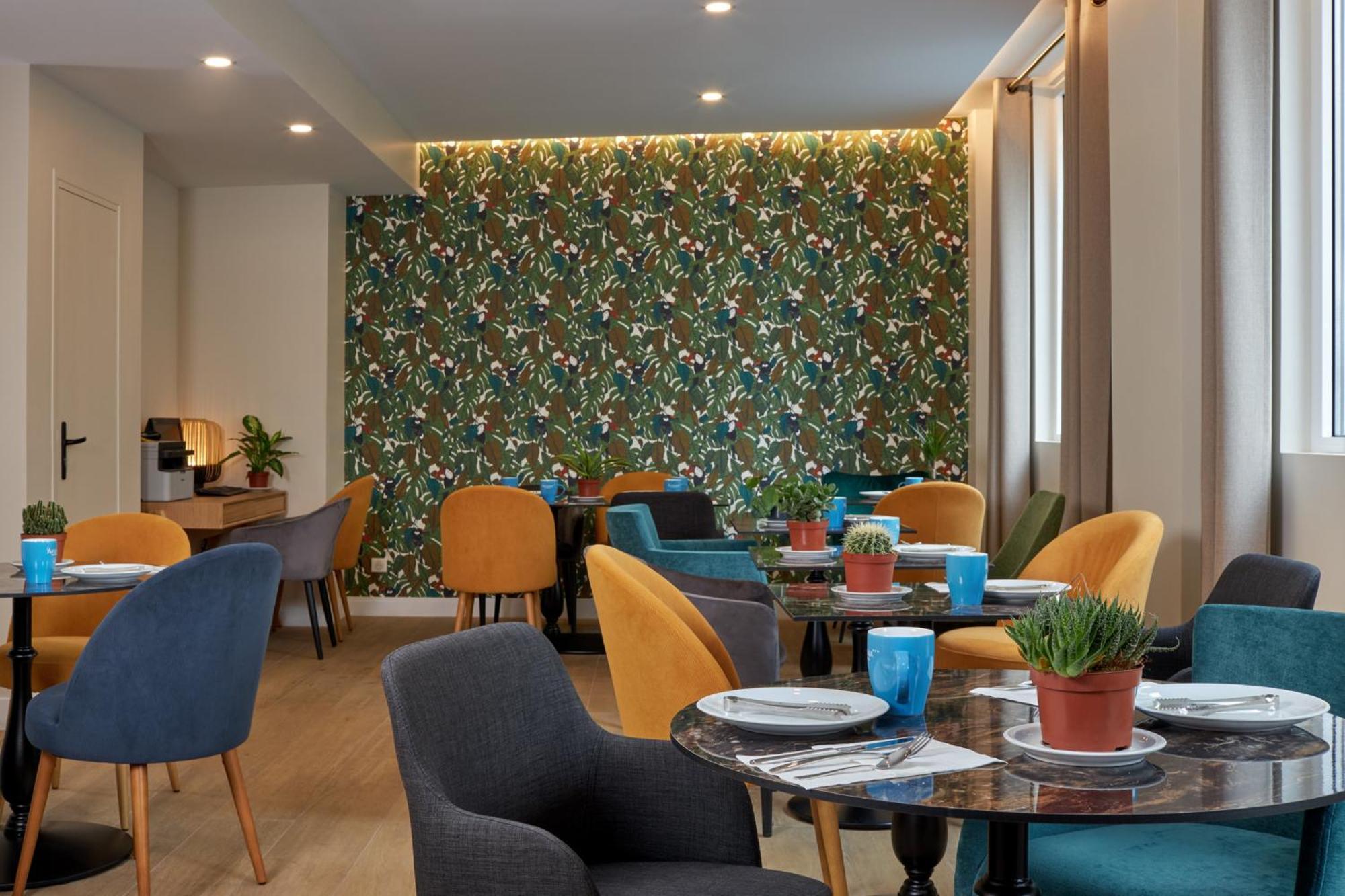 L'annexe Apolonia Montmartre 4*